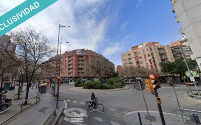 Vista exterior de Pis en venda en L'Hospitalet de Llobregat amb Terrassa