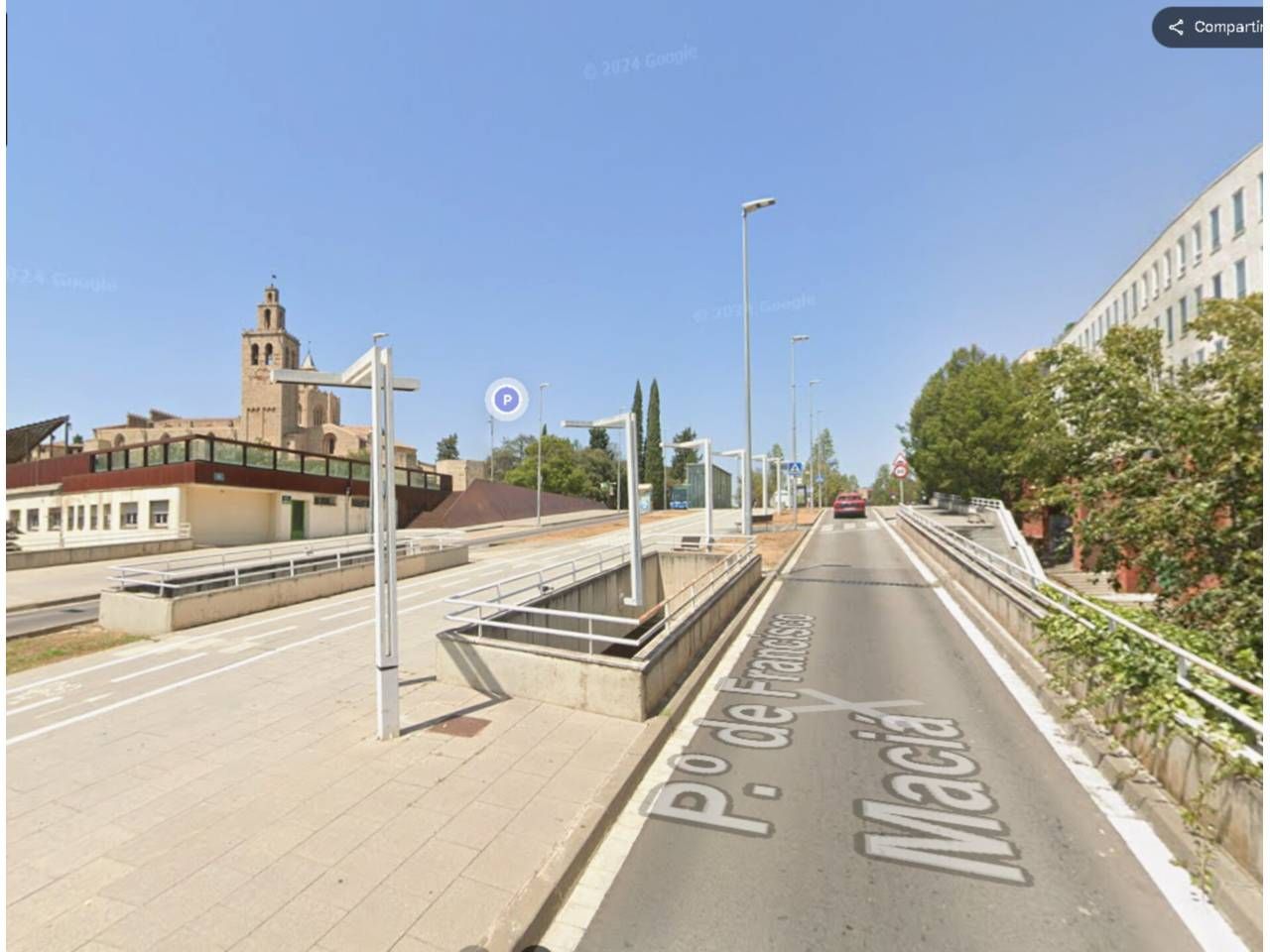 Vista exterior de Local en venta en Sant Cugat del Vallès