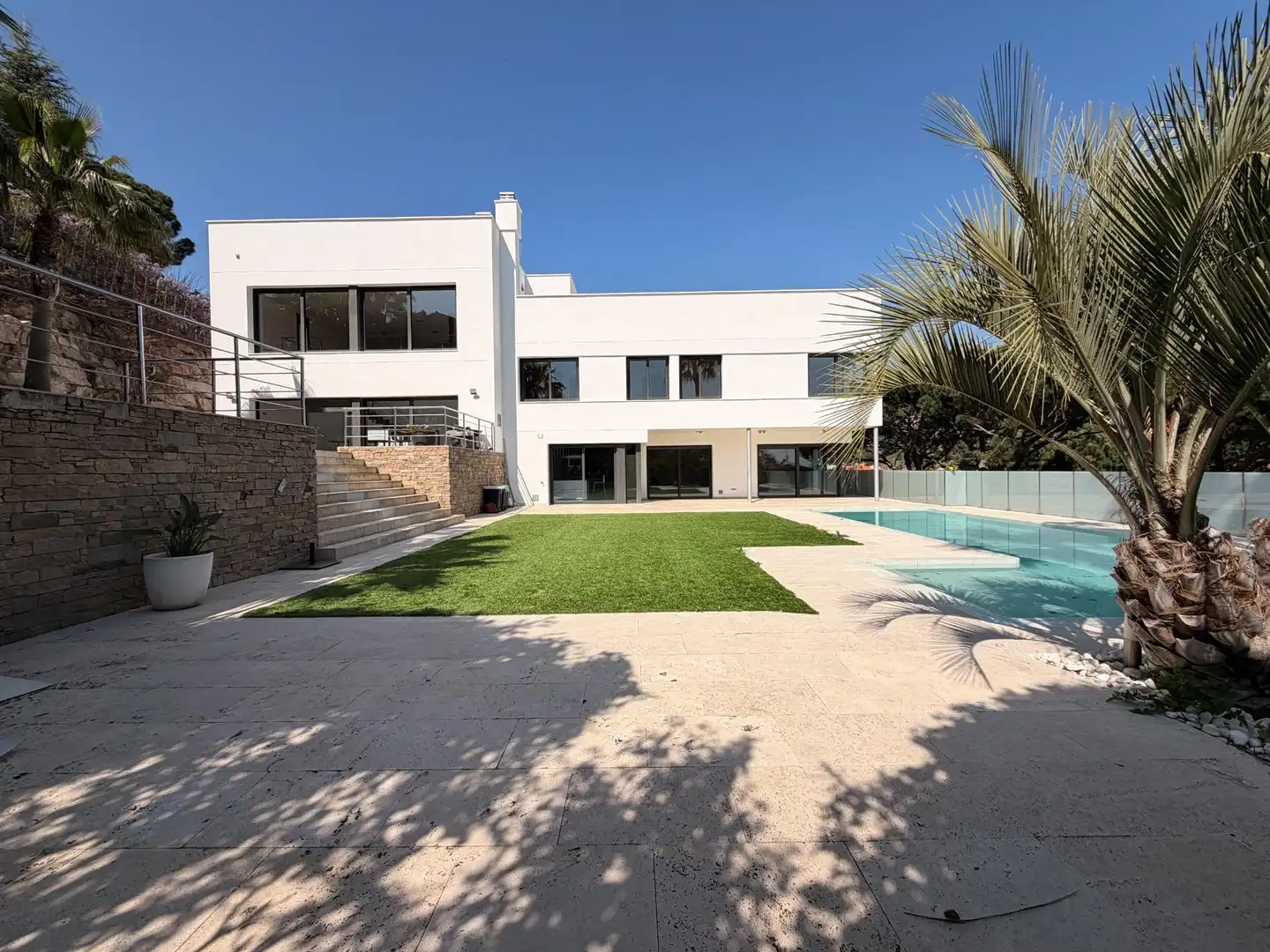 Vista exterior de Casa o chalet de alquiler en Sant Andreu de Llavaneres con Calefacción, Jardín privado y Parquet