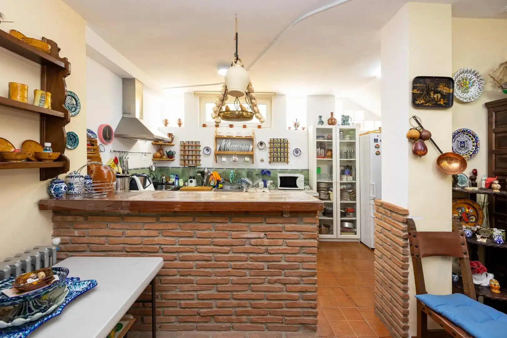 Kitchen of Houses for sale in Barrio de la Vega