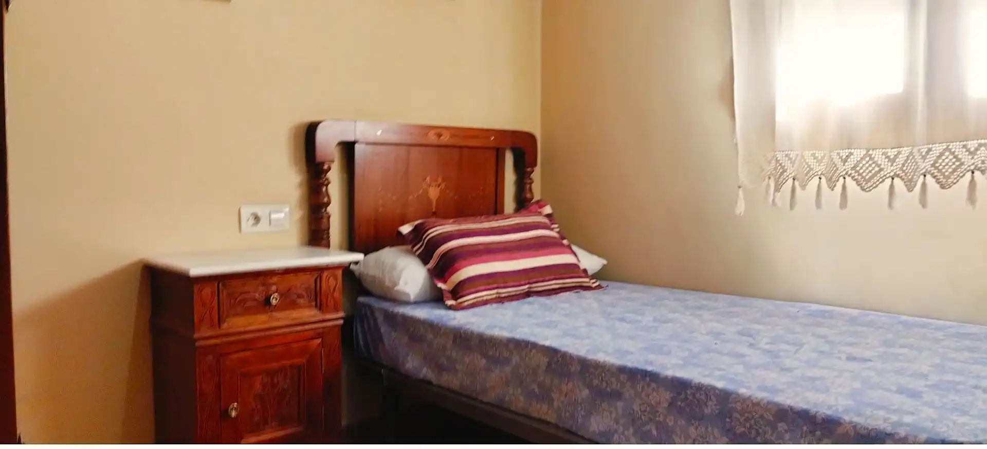 Schlafzimmer von Country house zum Verkauf in Barrado mit Heizung, Möbliert und Waschmaschine