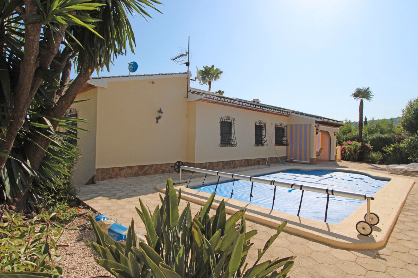 Swimming pool of House or chalet for sale in Orba  with Air Conditioner, Heating and Private garden