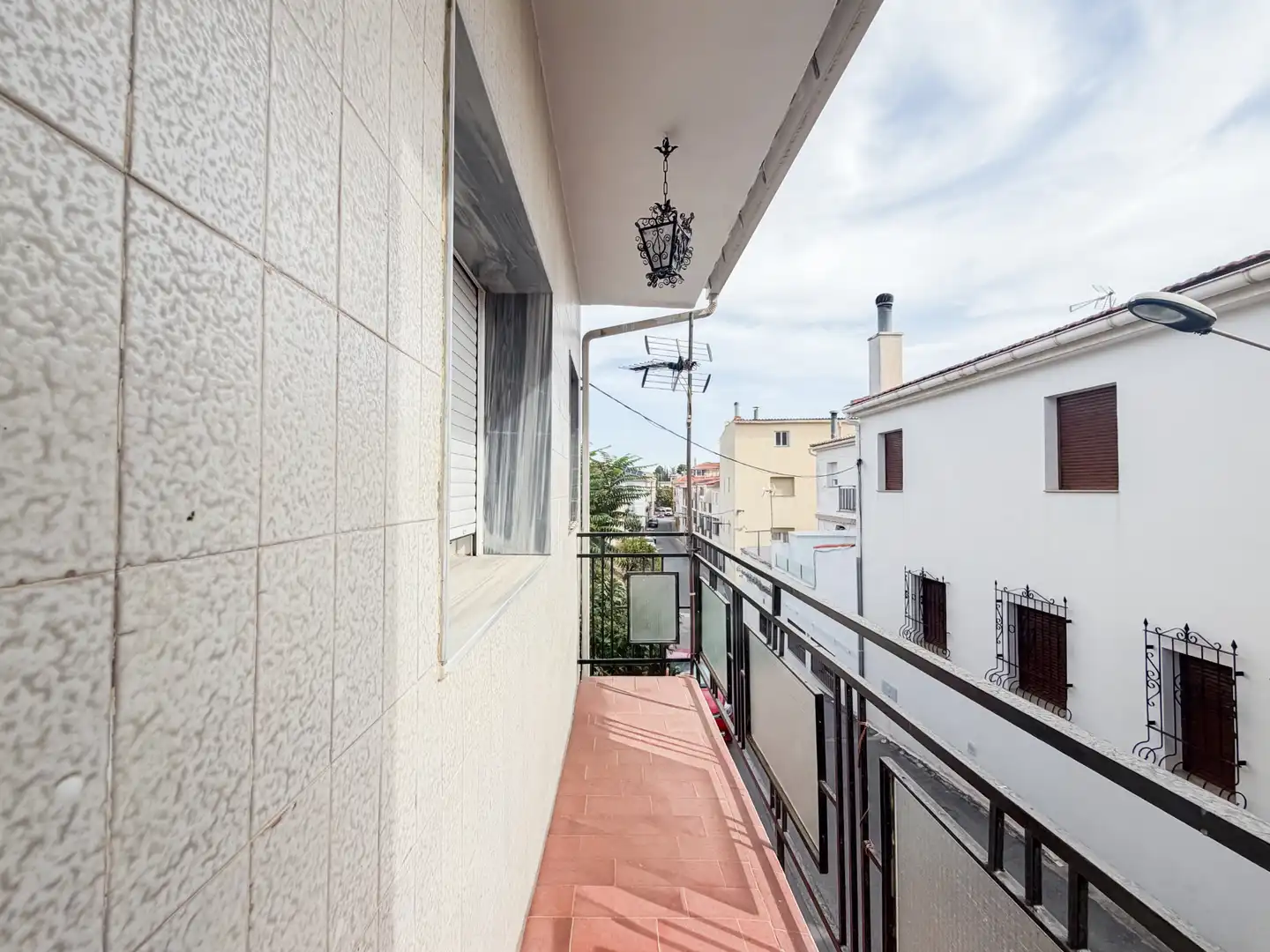 Terrasse von Einfamilien-Reihenhaus zum Verkauf in Baza mit Privatgarten, Parkett und Abstellraum