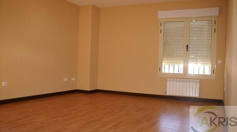 Foto 4 de Planta baixa en venda a Jón Tejar, Torrijos, Toledo