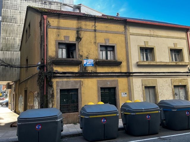 Vista exterior de Casa adosada en venda en Vilagarcía de Arousa