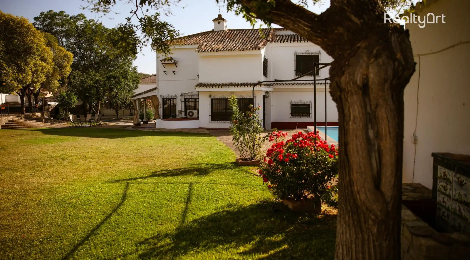 Jardí de Casa o xalet en venda en El Castillo de las Guardas amb Aire condicionat, Calefacció i Jardí privat