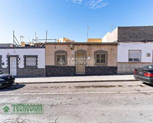 Vista exterior de Casa adosada en venda en El Ejido