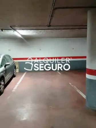 Parking de Piso de alquiler en Valladolid con Calefacción