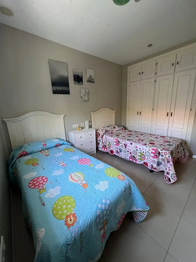 Dormitori de Casa o xalet en venda en Los Barrios