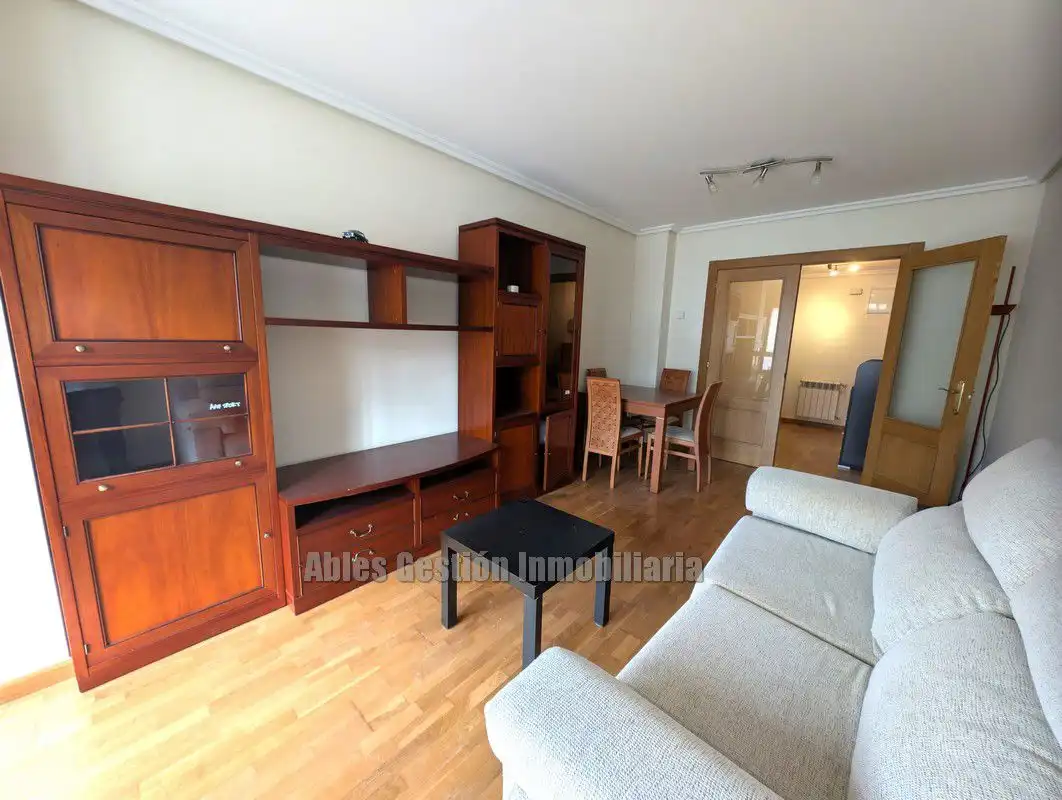 Sala de estar de Piso de alquiler en Siero con Calefacción, Parquet y Trastero