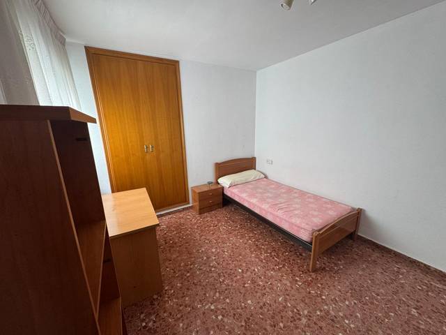 Piso en Alquiler en Carrer de la Llibertat en Zona Campus Universitario