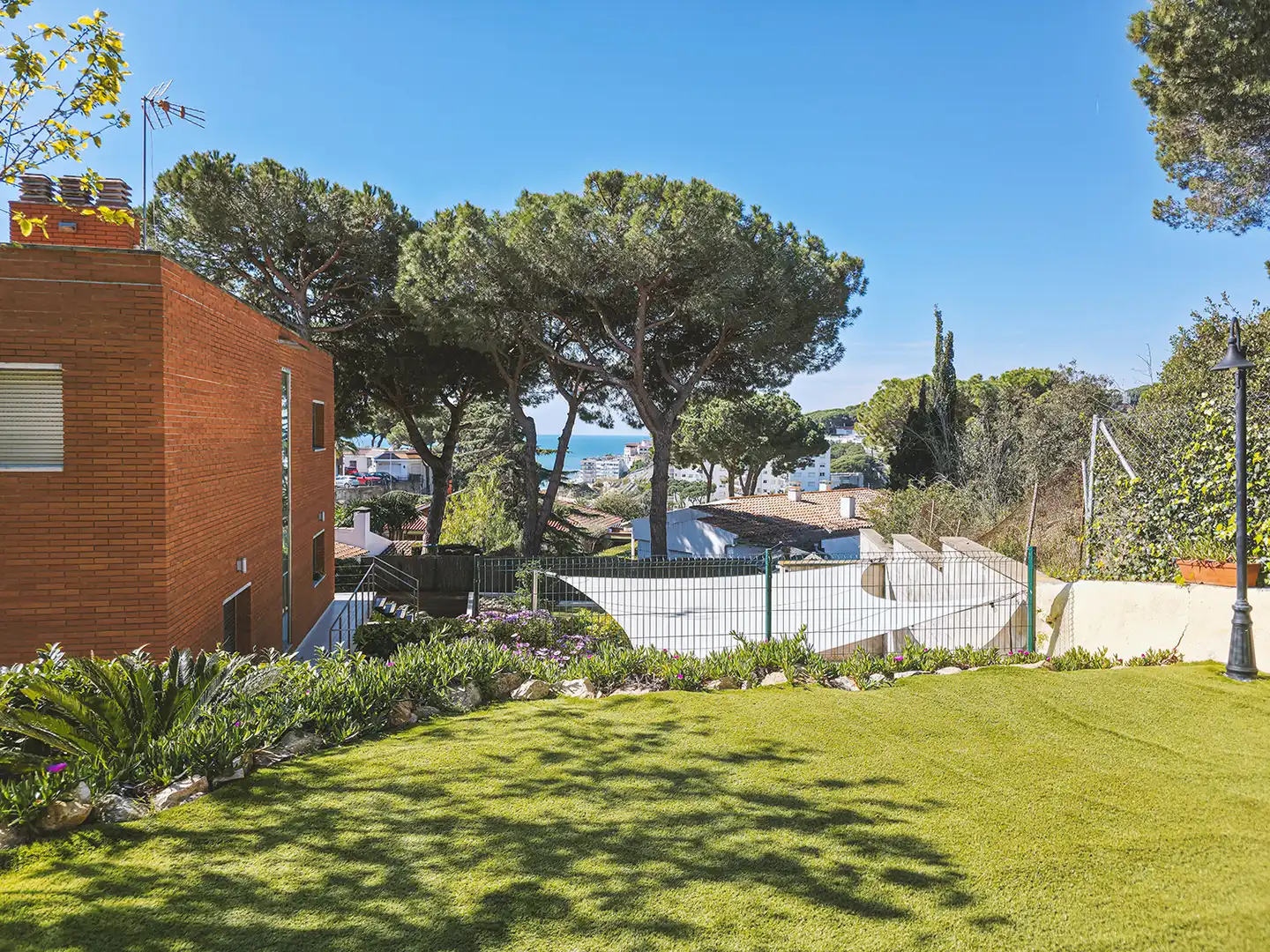 Garden of Houses for sale in Sant Pol de Mar  with Air Conditioner, Heating and Private garden