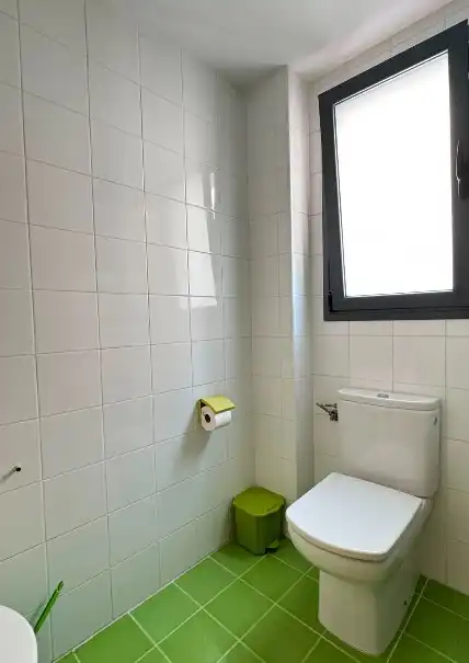 Badezimmer von Maisonette zum Verkauf in Castellón de la Plana / Castelló de la Plana mit Heizung, Terrasse und Möbliert