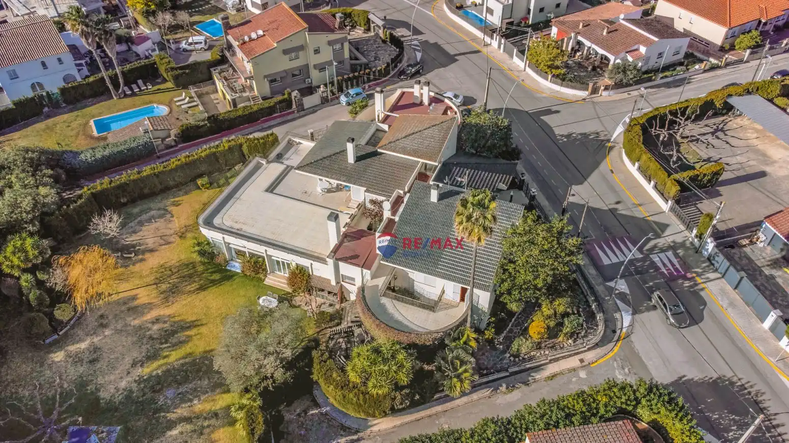 Vista exterior de Casa o xalet en venda en Roses amb Aire condicionat, Jardí privat i Terrassa