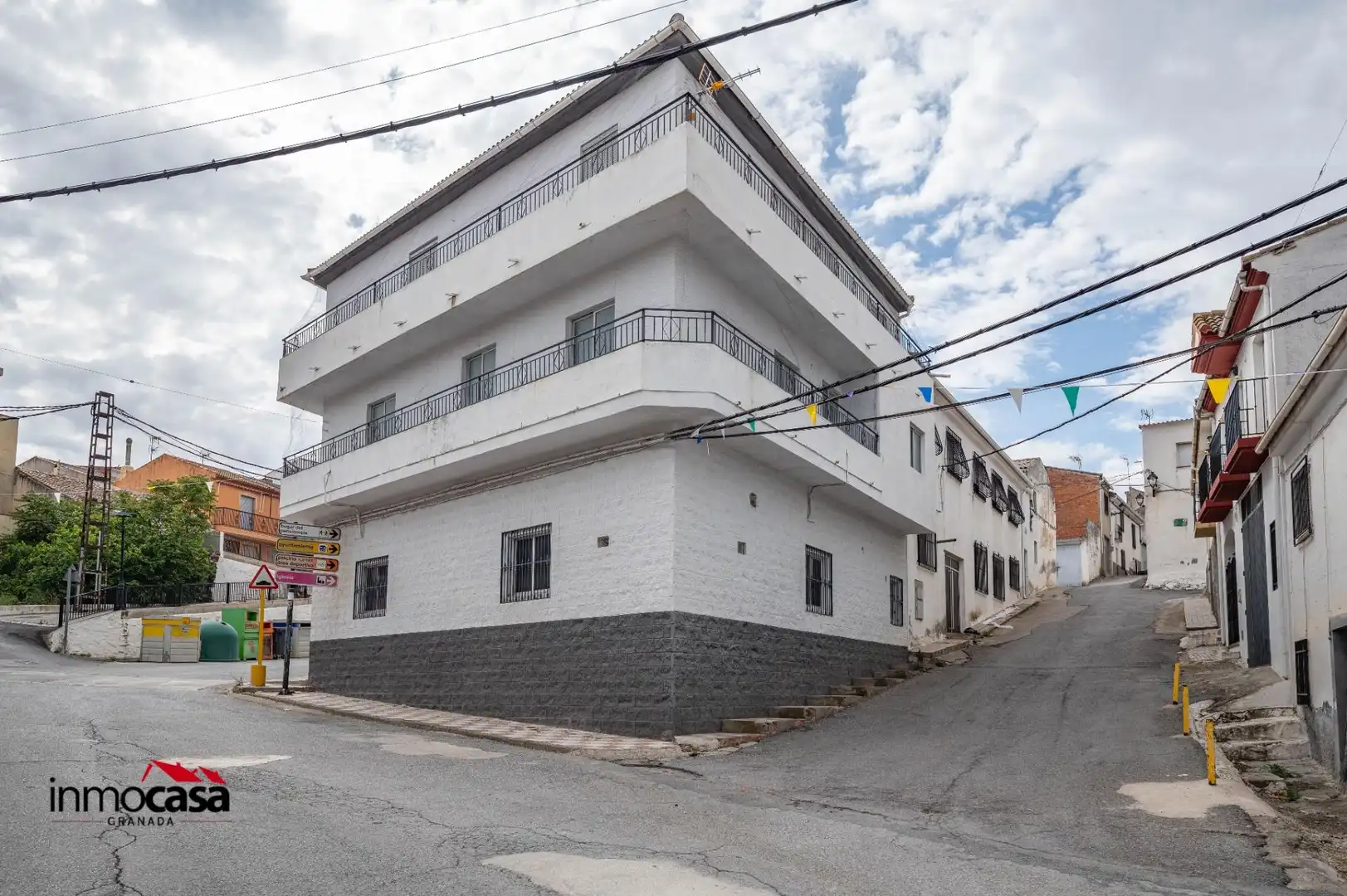 Vista exterior de Edificio en venta en Dehesas Viejas