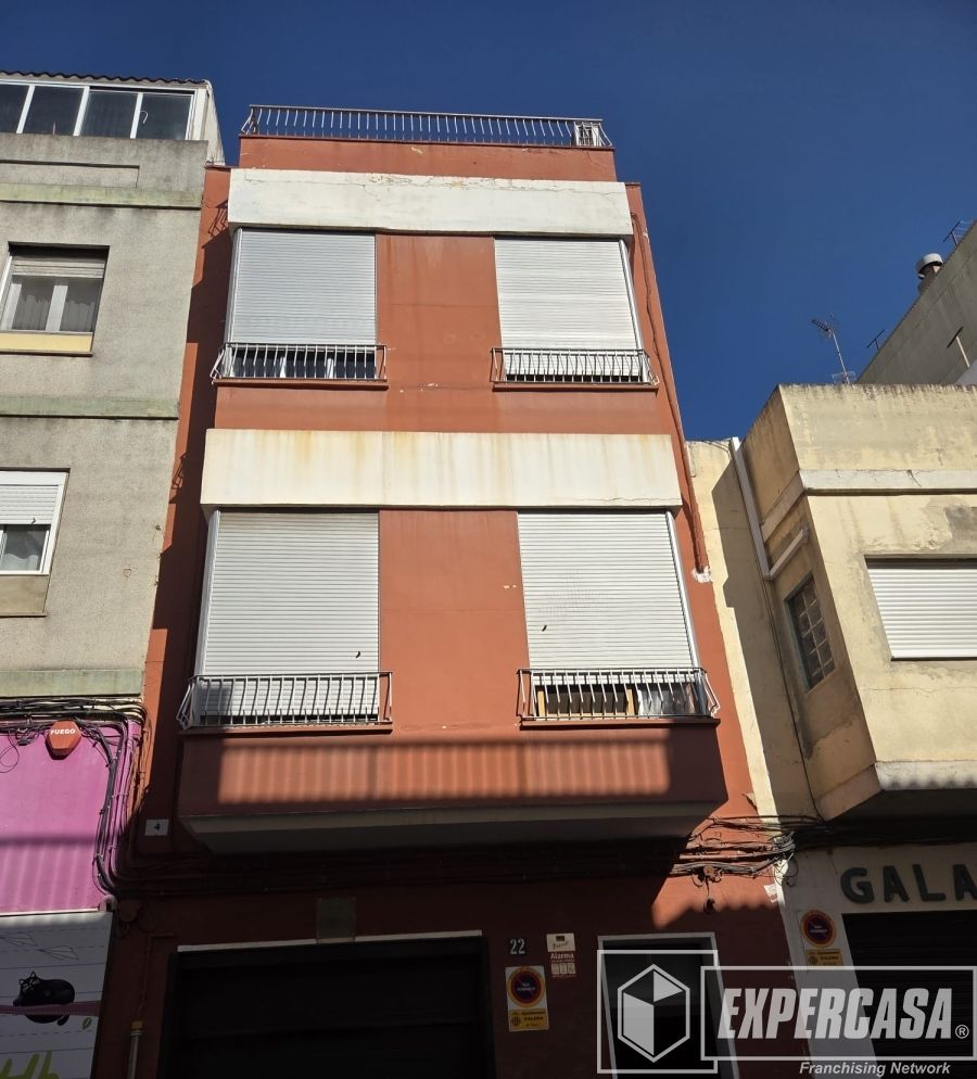 Exterior view of Single-family semi-detached for sale in Alzira  with Air Conditioner, Terrace and Storage room