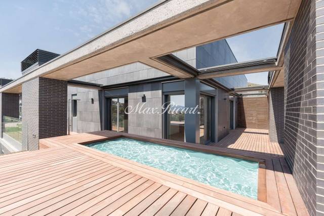 Ático en Venta en Finestrelles