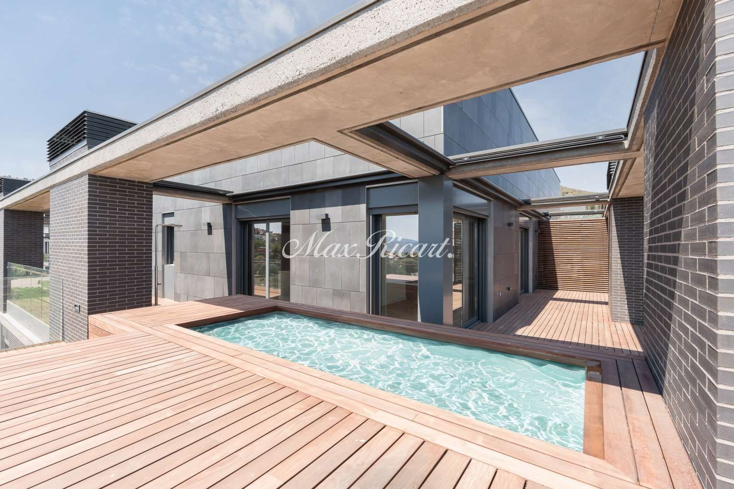 Swimming pool of Attic for sale in Esplugues de Llobregat  with Air Conditioner, Heating and Terrace