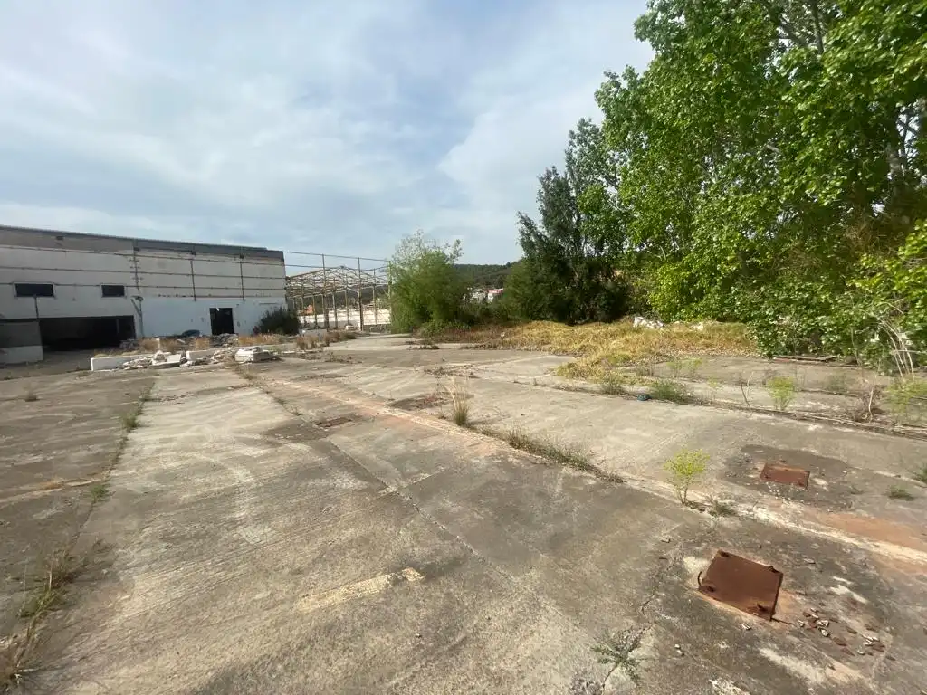 Nave industrial en venta en Oliva, Ribesalbes