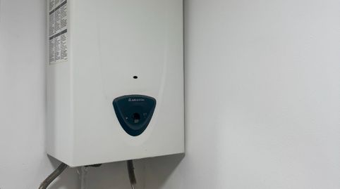 Foto 5 de Piso en venta en Carrer la Segarra, 10, Sant Ildefons, Cornellà de Llobregat