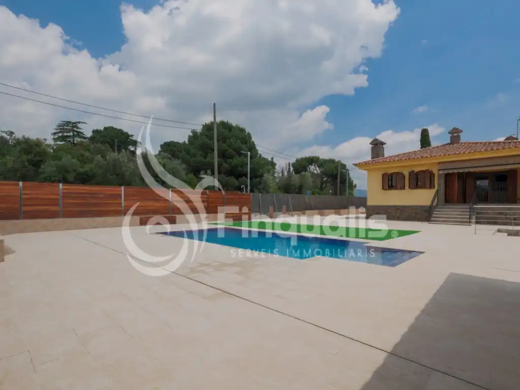 Piscina de Casa o chalet en venta en Santa Eulàlia de Ronçana con Aire acondicionado