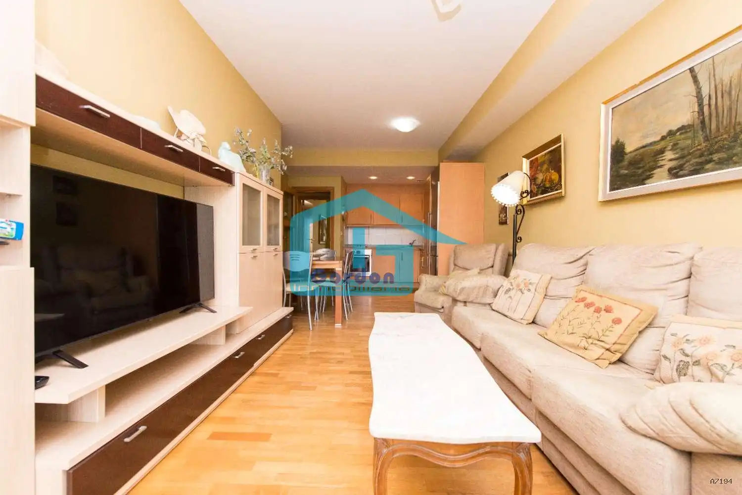 Sala de estar de Piso en venta en O Grove   con Calefacción, Terraza y Piscina