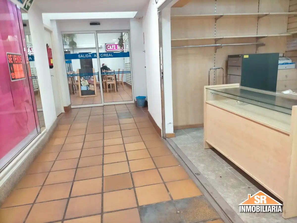 Geschaftsraum zum Verkauf in Rúa Olmos, Ciudad Vieja