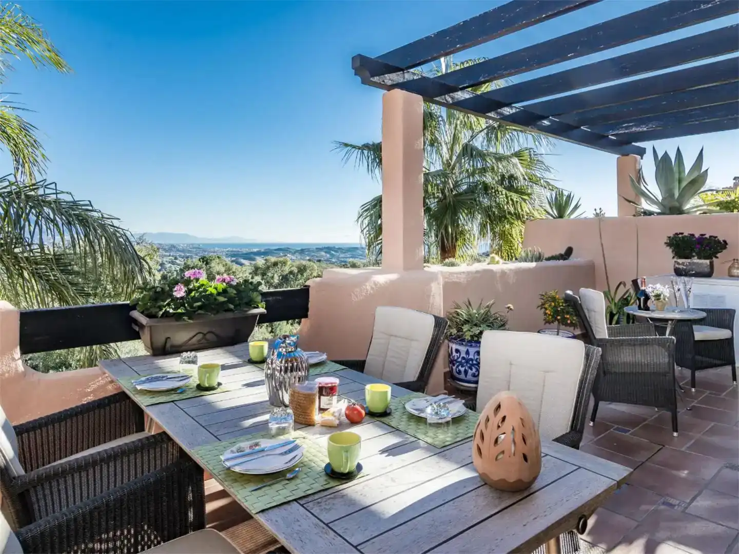 Terrasse von Wohnung zur Miete in Ojén mit Klimaanlage, Schwimmbad und Balkon