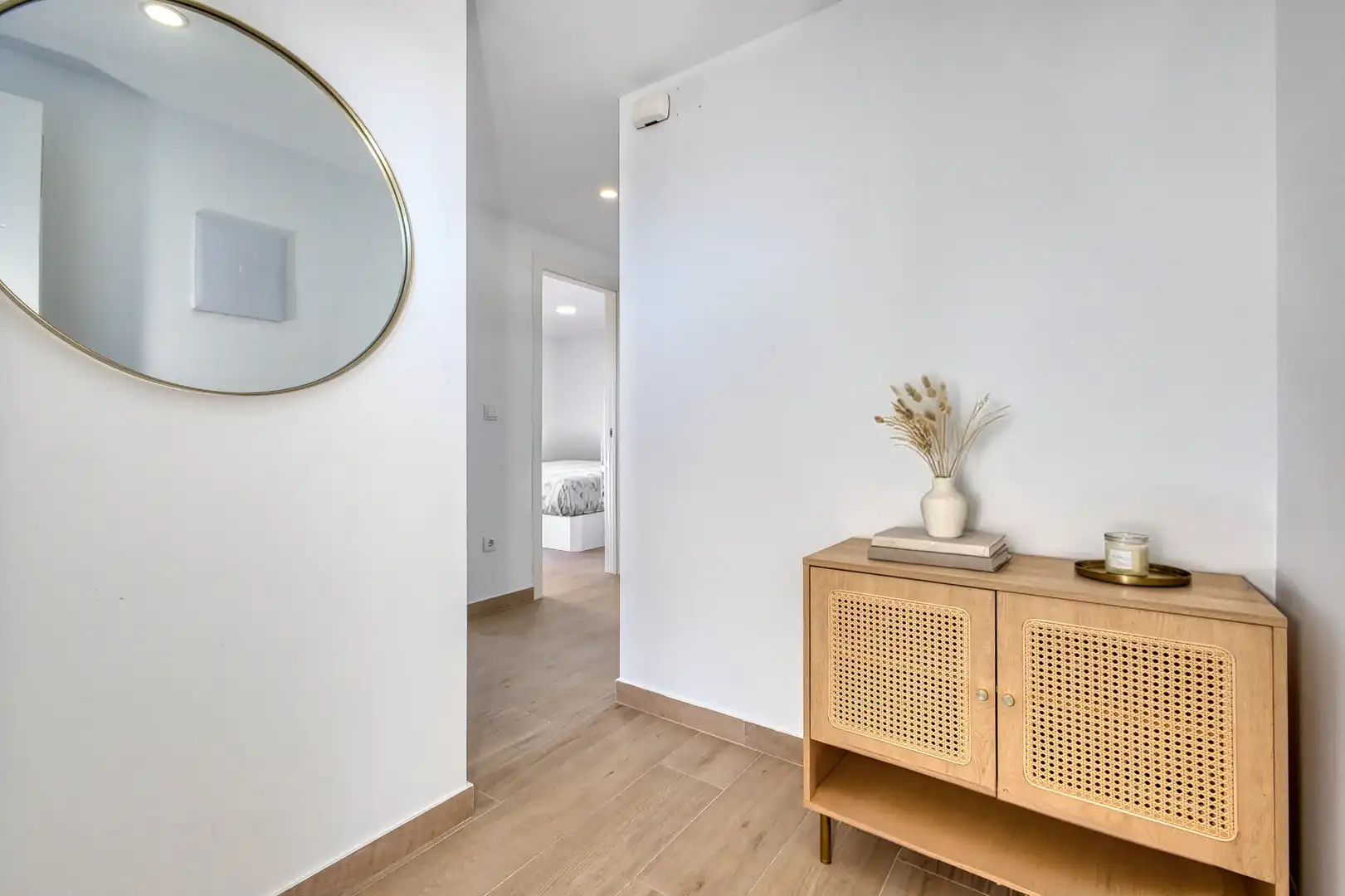 Wohnung zur Miete in Alicante / Alacant mit Klimaanlage, Heizung und Privatgarten