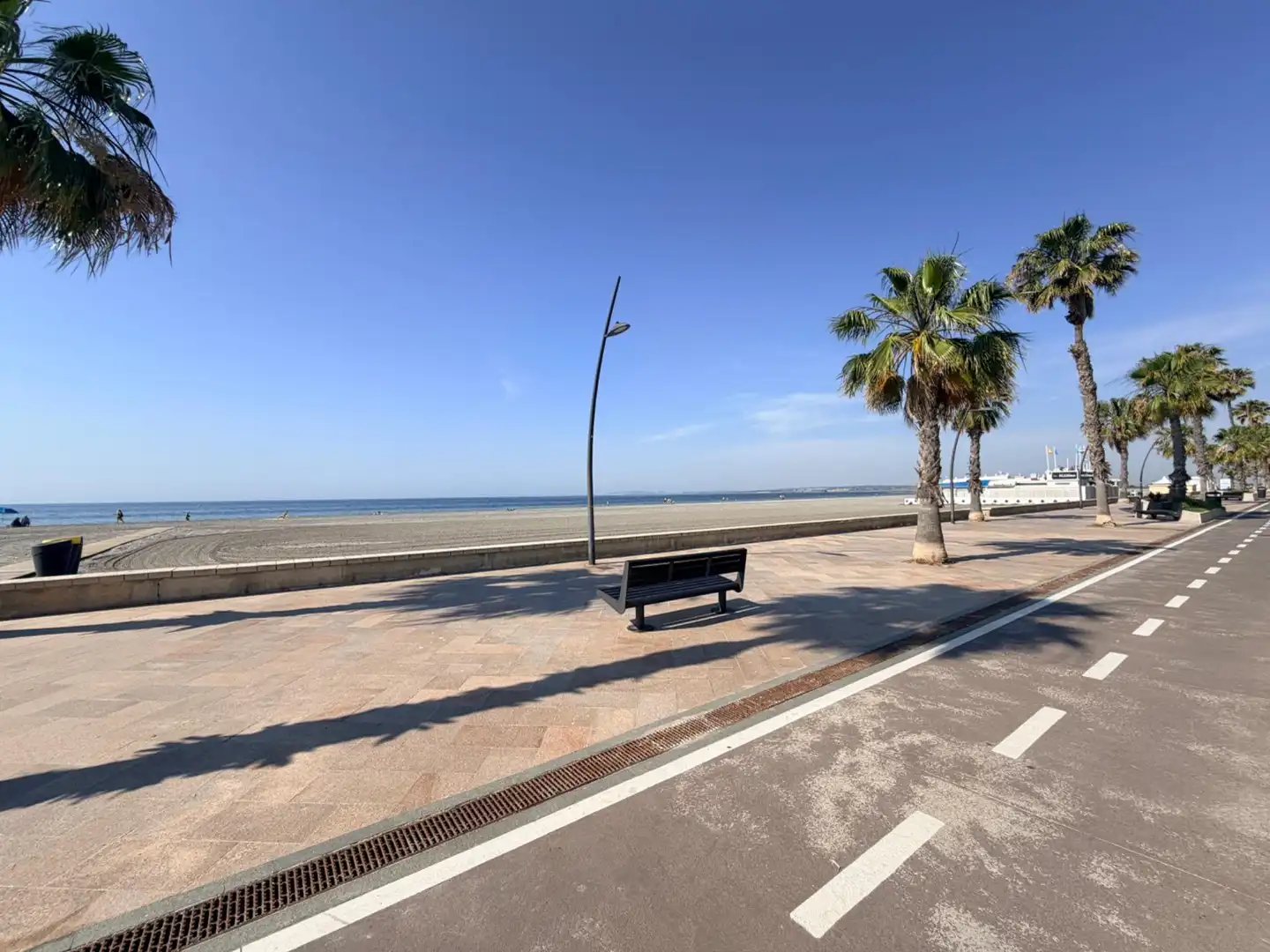 Ground floor with terrace to rent in Calle ARACELI, imagen 4