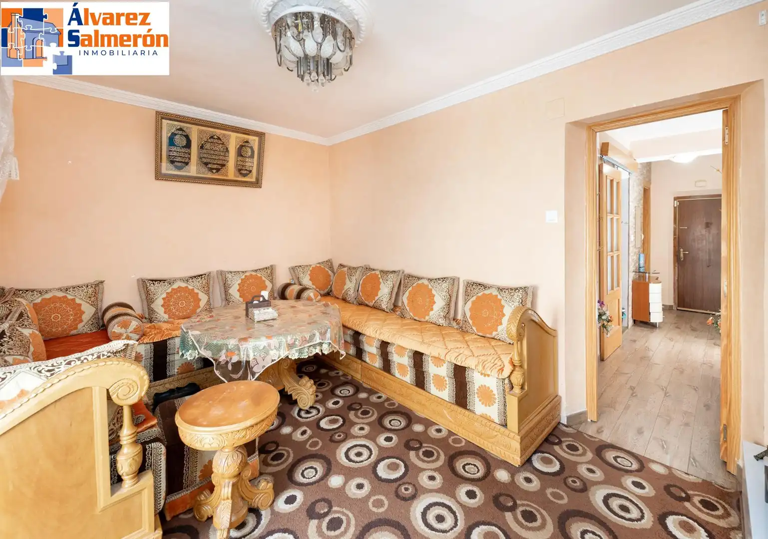 Flat with terrace for sale in Avenida DE DILAR, imagen 2