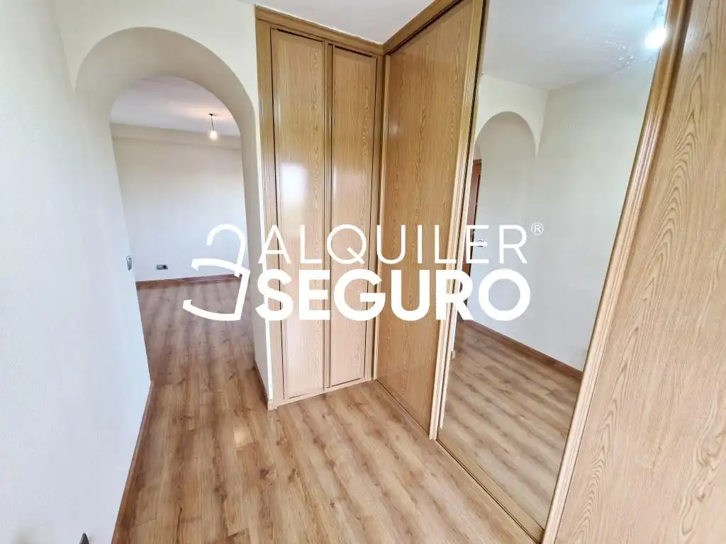 Schlafzimmer von Wohnung zur Miete in Móstoles mit Klimaanlage und Heizung
