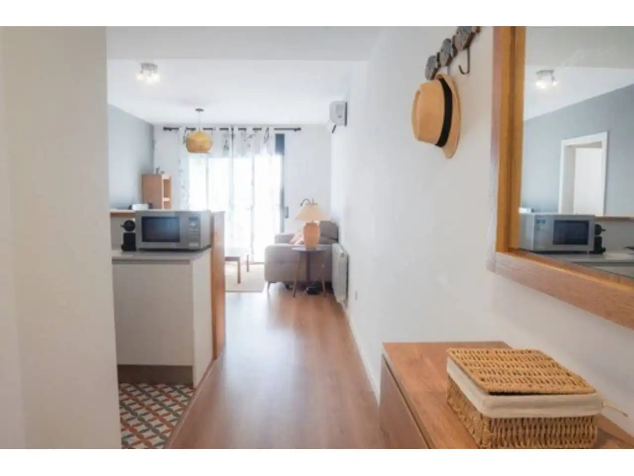 Flat for rent in Calle de les pinyes, 4, Marítim