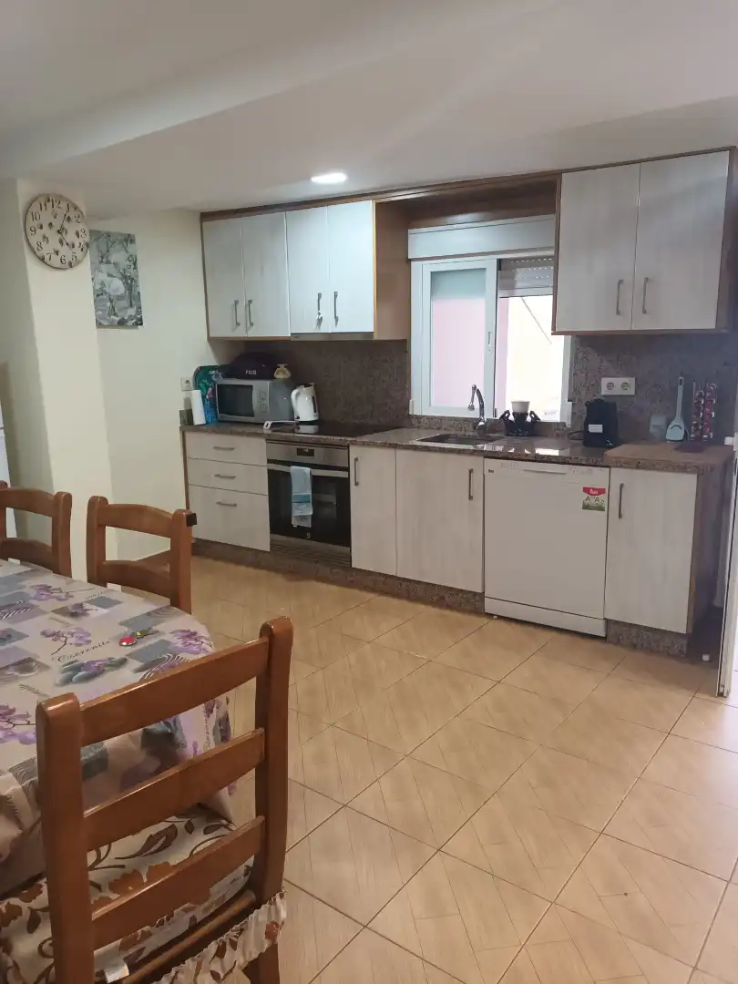 Kitchen of Detached homes for rent in Vigo   with Heating, Furnished and Oven