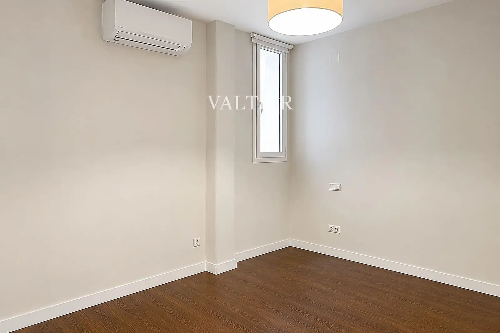 Bedroom of Flat for rent in Madrid  with Air Conditioner