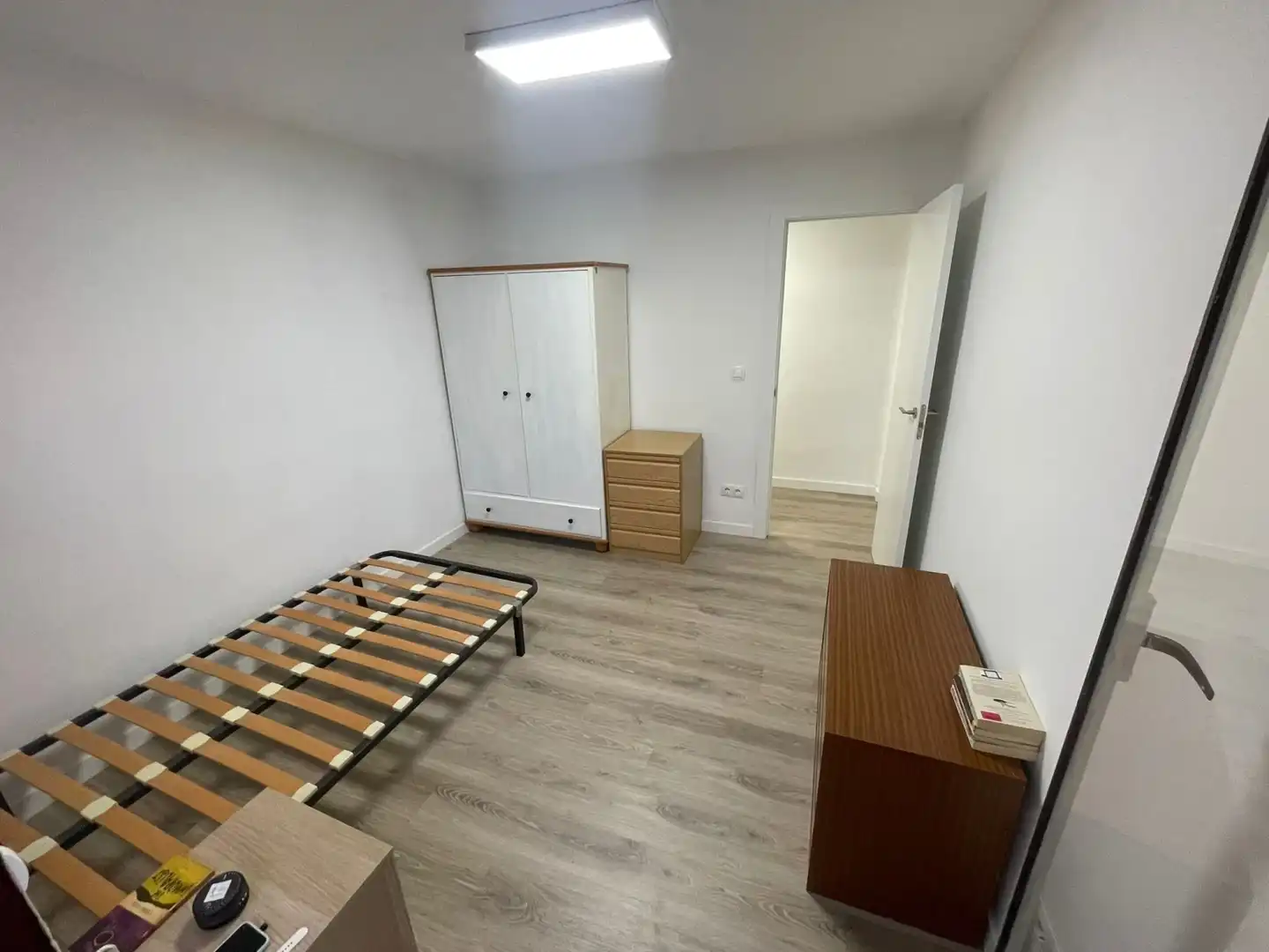 Bedroom of Flat for rent in Valencia  with Air Conditioner, Heating and Terrace