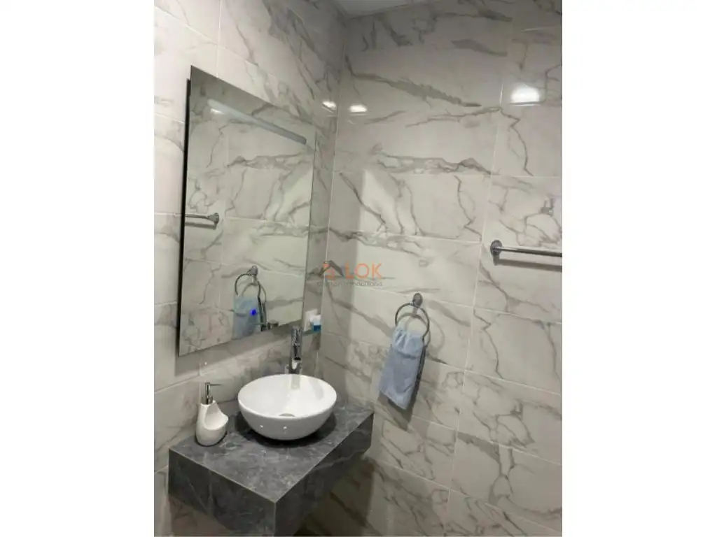Bathroom of Study for sale in Málaga  with Air Conditioner and Furnished