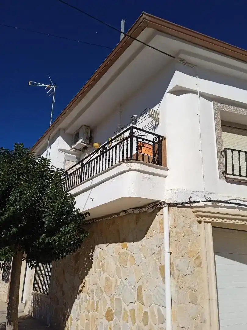 Terrassa de Pis en venda en La Almarcha  amb Aire condicionat, Moblat i Forn