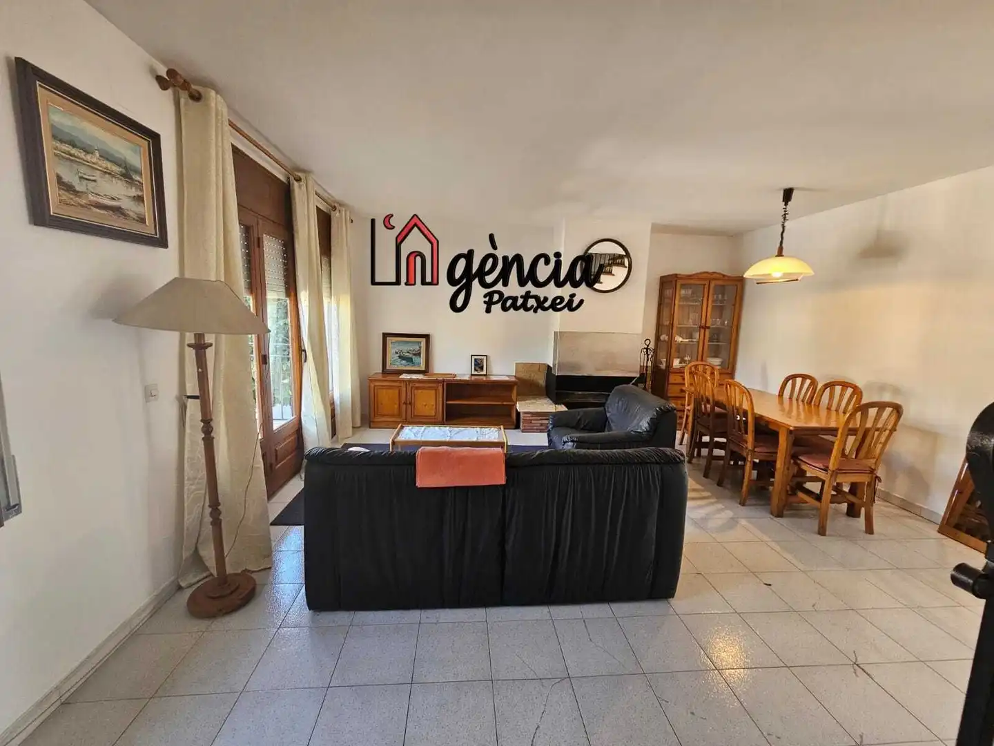 Sala d'estar de Casa adosada en venda en Palafrugell amb Aire condicionat, Calefacció i Jardí privat