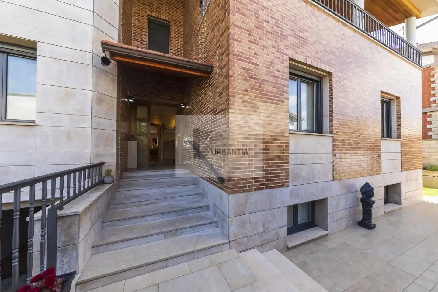 Vista exterior de Casa o chalet en venta en Cizur con Calefacción, Jardín privado y Parquet