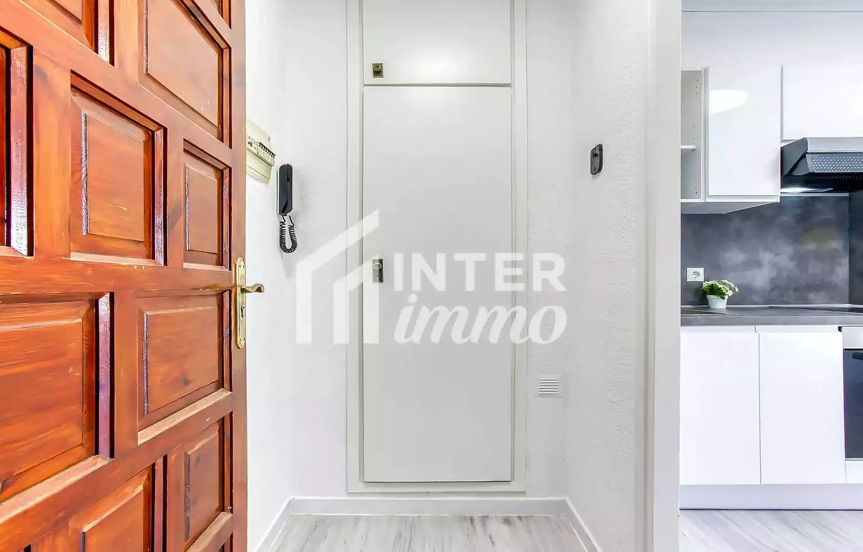 Estudio en venta en Sector Poblat Típic 19, imagen 13
