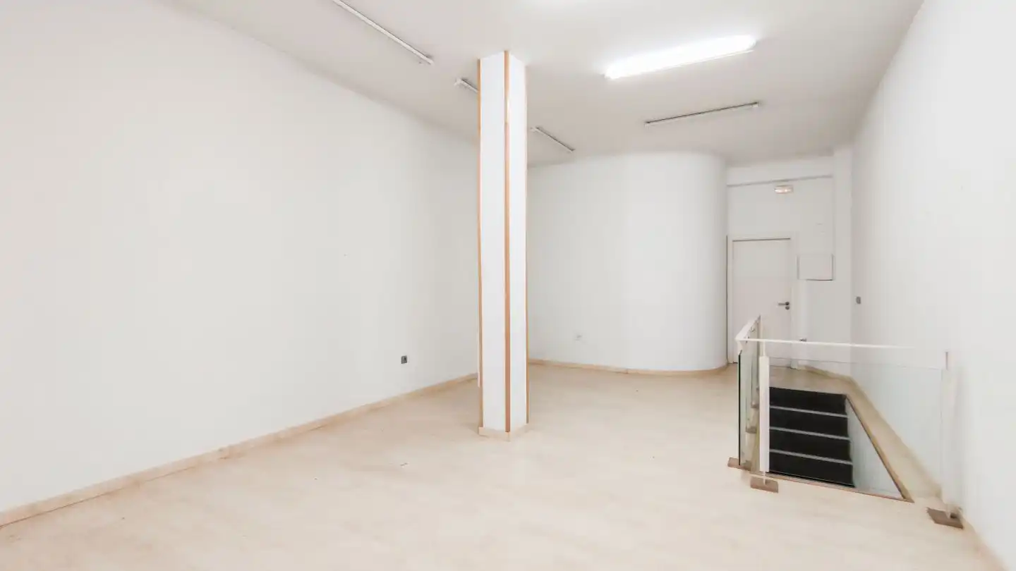 Local comercial en venda a Jauregi Jeneralaren Kalea, imagen 3