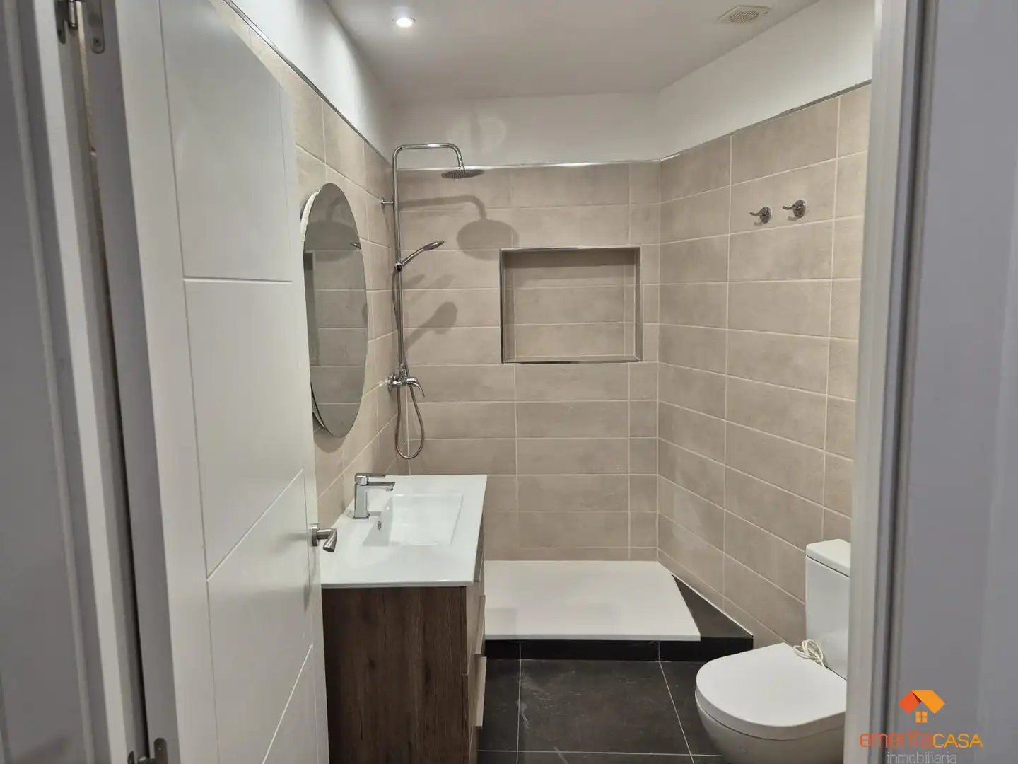 Bany de Apartament en venda en Cáceres amb Aire condicionat i Balcó