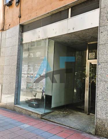 Oficina en Alquiler en Rúa Papa Juan XXIII en Centro