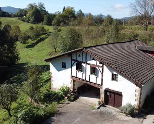 Vista exterior de Finca rústica en venda en Oiartzun amb Terrassa i Balcó