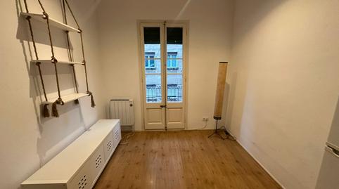 Photo 3 of Flat to rent in Carrer de Ruiz de Padrón, El Camp de l'Arpa del Clot,  Barcelona Capital