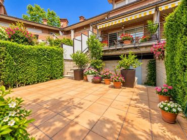 Casa con piscina in vendita a Poble