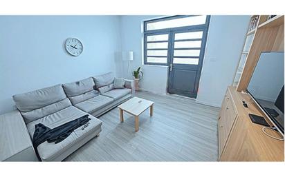 Living room of Flat for sale in  Barcelona Capital  with Heating