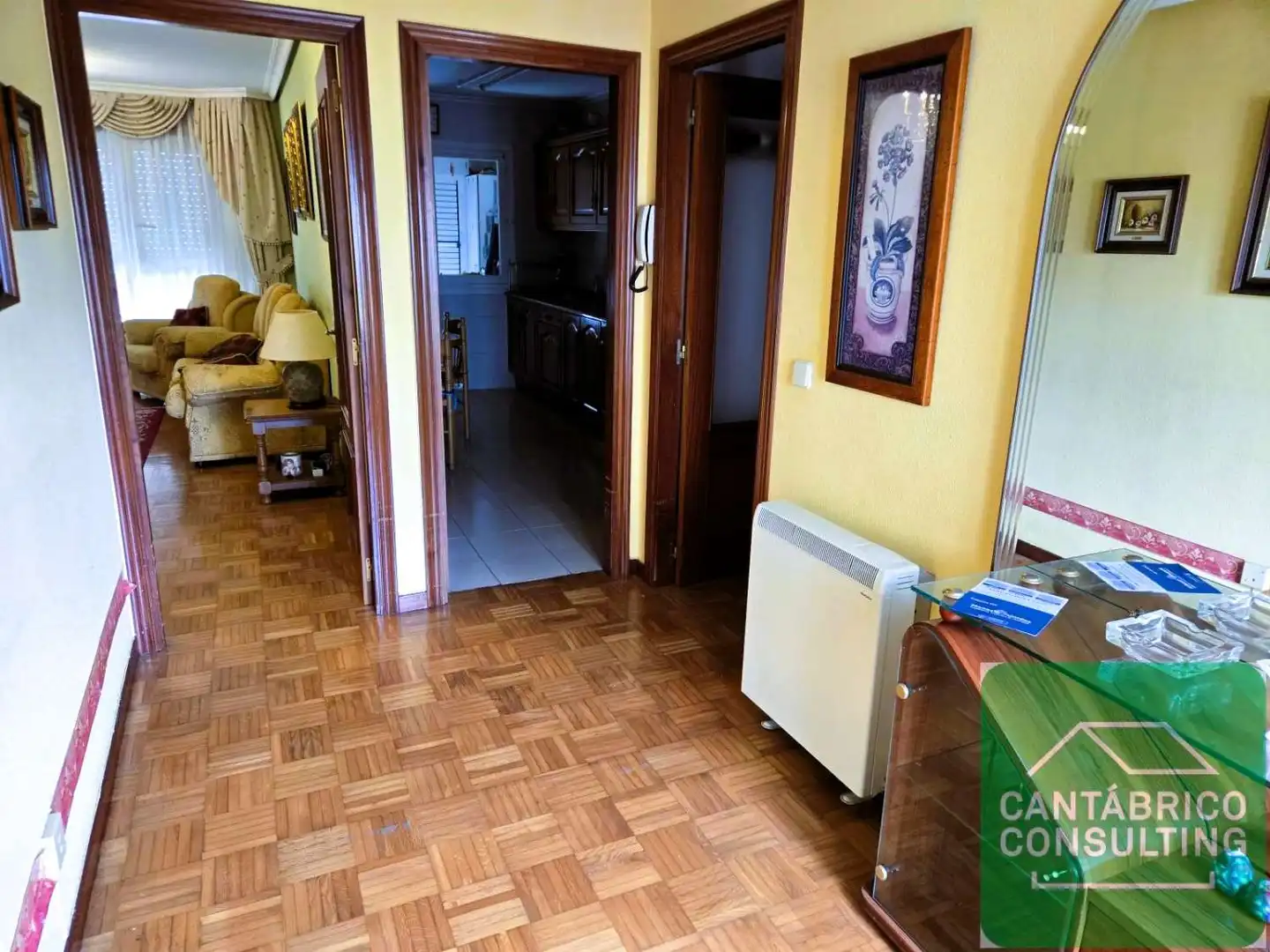 Piso en venta en Navia con Calefacción, Parquet y Terraza