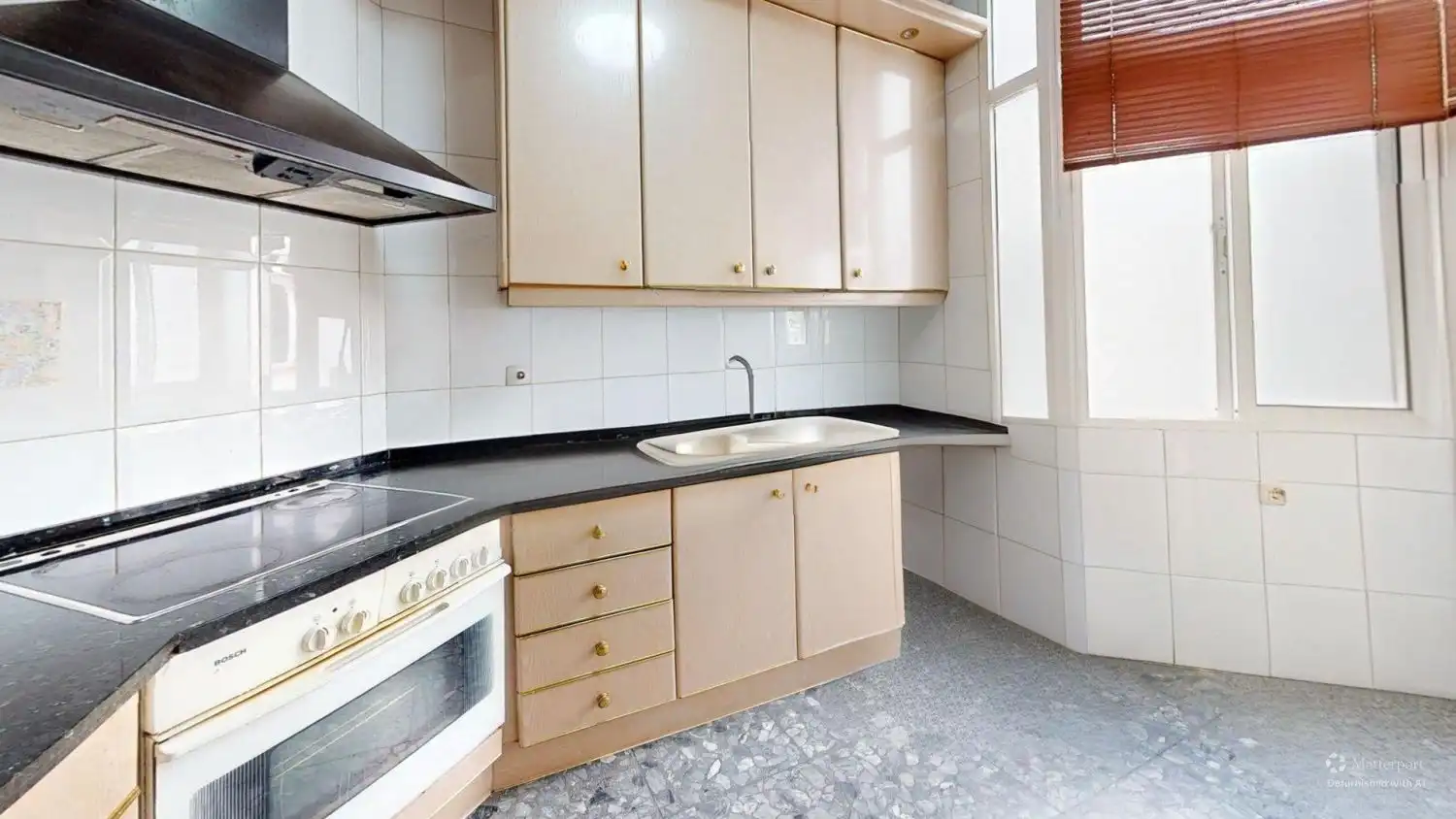 Kitchen of Flat for sale in Sevilla  with Air Conditioner, Terrace and Storage room